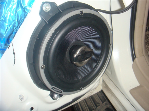 陜西西安上尚汽車音響-豐田2700改裝意大利赫茲音響