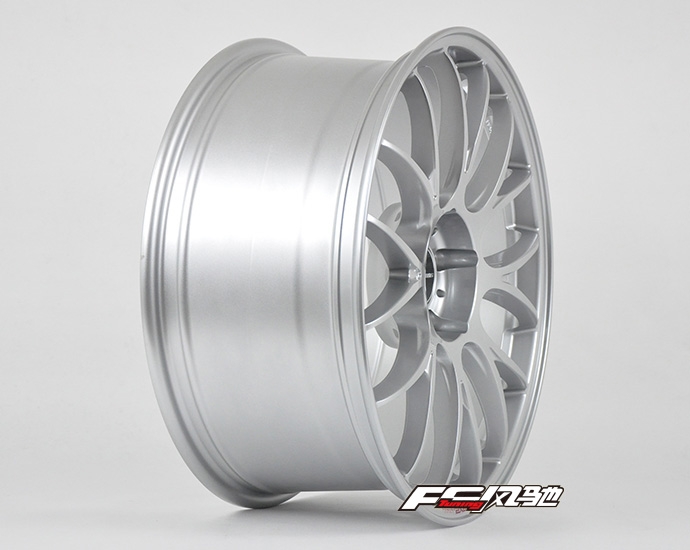 日本RAYS 2X8GT改裝輪轂 19寸前后配頭尾鈴 現(xiàn)貨發(fā)售