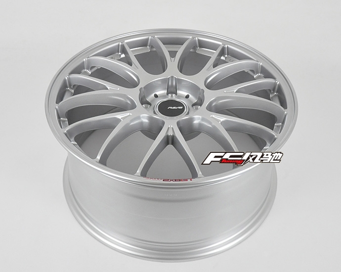 日本RAYS 2X8GT改裝輪轂 19寸前后配頭尾鈴 現(xiàn)貨發(fā)售