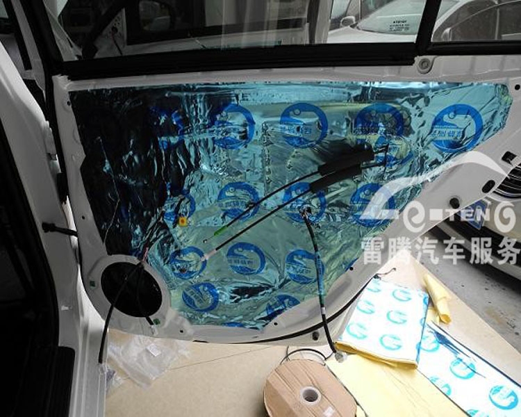 深圳雷騰汽車(chē)音響改裝豐田漢蘭達(dá)音響改裝專(zhuān)用改裝方案喇叭音響無(wú)損升級(jí)
