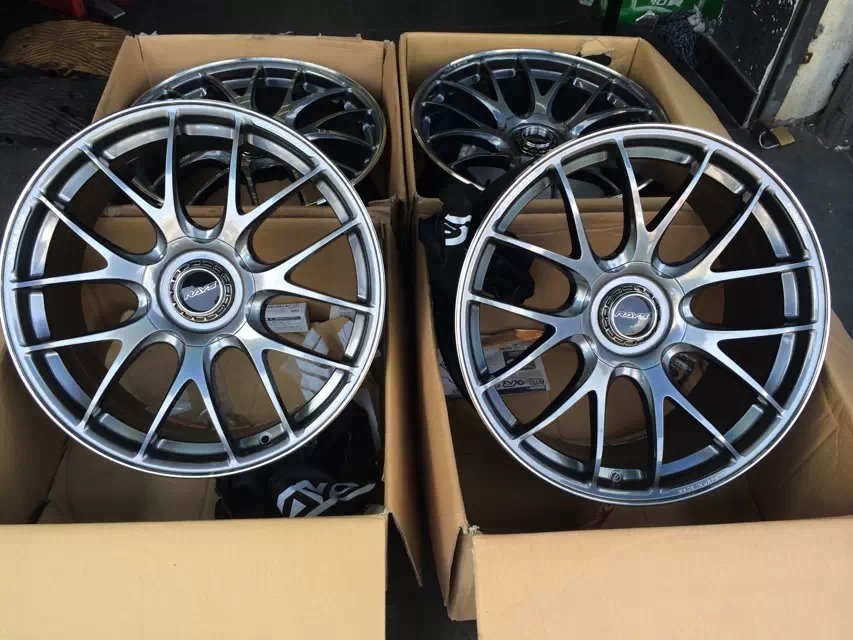 寶馬，裝RAYS G27、全新19寸。帥爆了