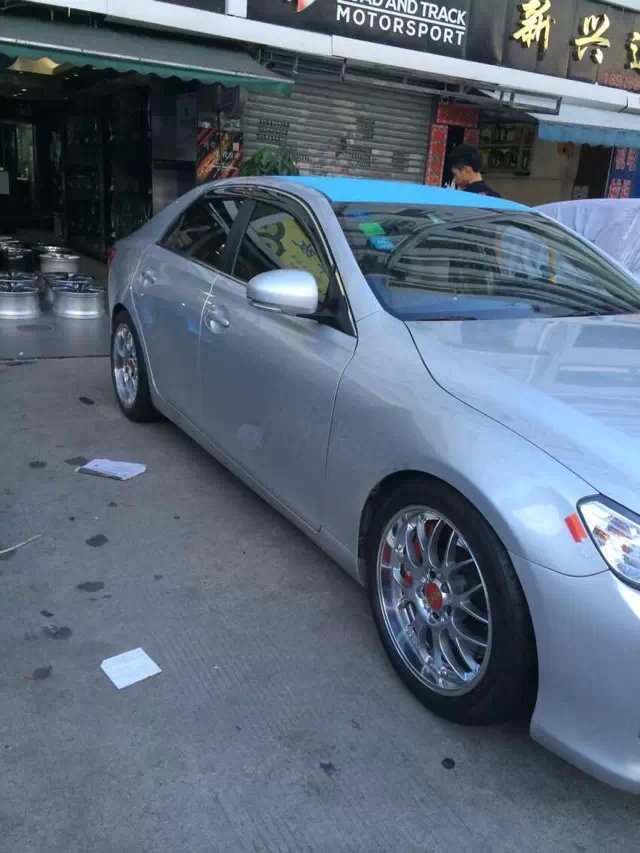 銳志，裝18寸、BBS