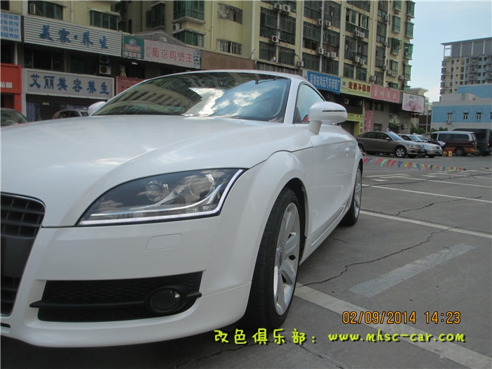 奧迪TT改色貼膜車身改顏色深圳膜幻色彩專業(yè)汽車改色貼膜出品