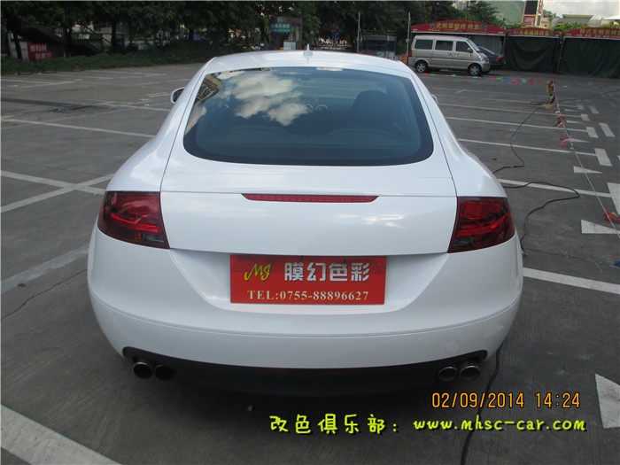 奧迪TT改色貼膜車身改顏色深圳膜幻色彩專業(yè)汽車改色貼膜出品