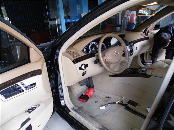 奔驰S350改装舒服驾座椅通风空调