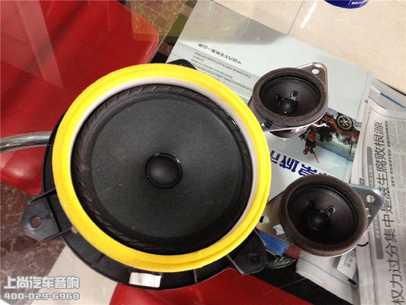 豐田銳志改裝意大利赫茲音響-陜西西安上尚汽車音響改裝公司