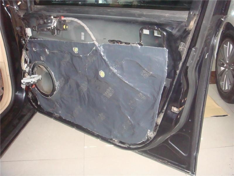 專業(yè)汽車音響改裝陜西西安上尚福特蒙迪歐致勝音響改裝