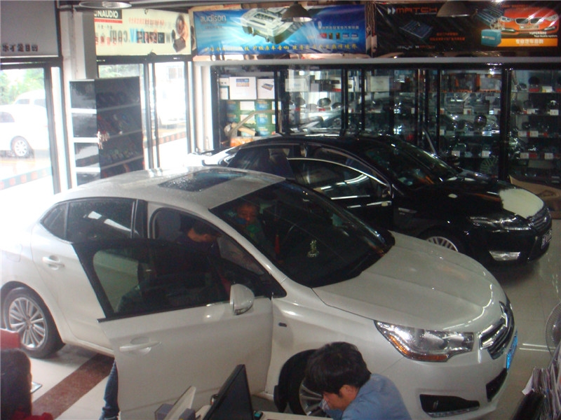 專業(yè)汽車音響改裝陜西西安上尚福特蒙迪歐致勝音響改裝