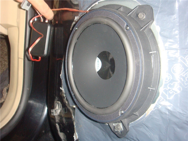 專業(yè)汽車音響改裝陜西西安上尚福特蒙迪歐致勝音響改裝