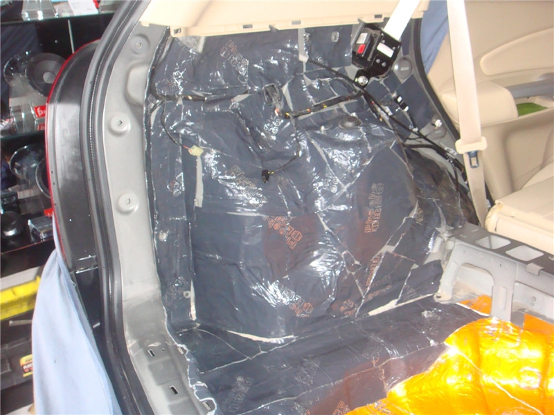 陜西西安上尚汽車(chē)音響現(xiàn)代途勝隔音工程