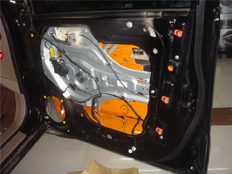 陜西西安上尚汽車(chē)音響現(xiàn)代途勝隔音工程