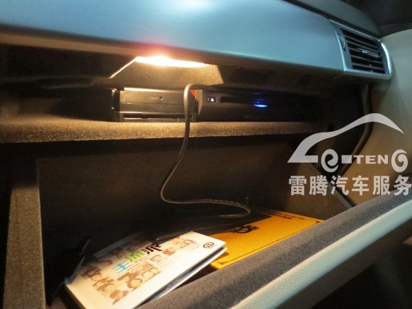 深圳13款奔馳ML350原車屏升級凱立德導(dǎo)航加裝DVD導(dǎo)航倒車軌跡