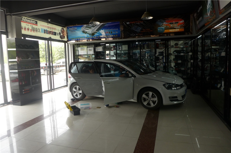 大眾高爾夫7無(wú)損改裝麥?zhǔn)耍∕ATCH)音響-陜西西安上尚汽車音響改裝公司