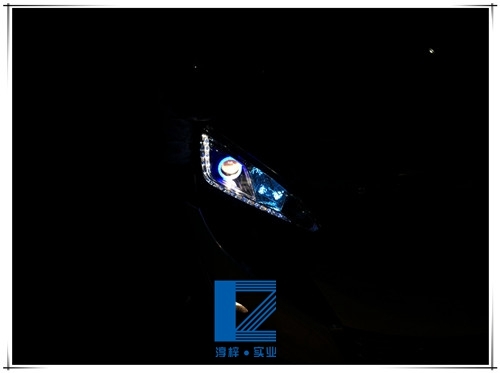 納智捷U6大燈改裝海拉5雙光透鏡 歐司朗氙氣燈 法雷奧安定器