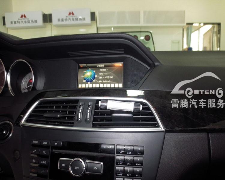 11款奔馳C200原車屏升級導(dǎo)航加裝凱立德導(dǎo)航 高清倒車影像