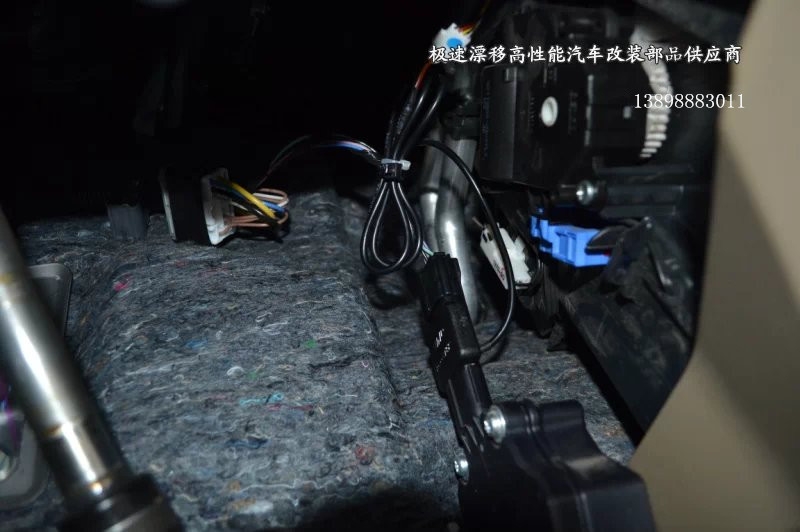 豐田漢蘭達(dá)升級Cammus 9-MODE 節(jié)氣門控制器