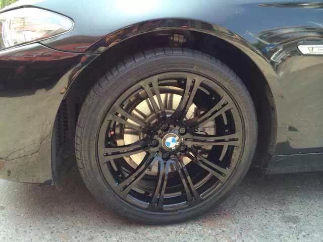 感謝車主發(fā)來裝車圖片: 國慶出游,給力。 寶馬,裝M3、19寸。
