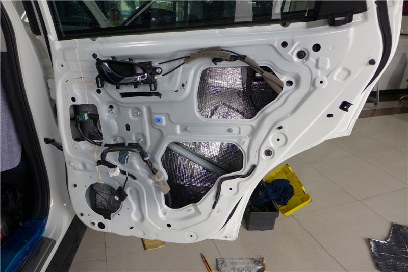 陜西西安上尚汽車音響改裝-尼桑奇駿音響改裝升級STP隔音