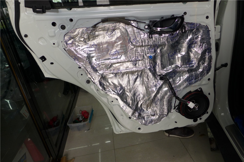 陜西西安上尚汽車音響改裝-尼桑奇駿音響改裝升級STP隔音