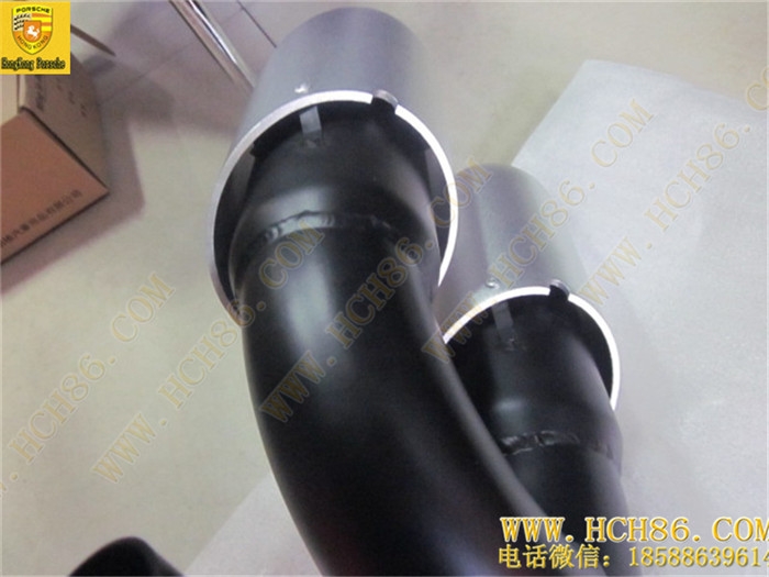 保時(shí)捷卡宴958原廠turbo款四出尾嘴