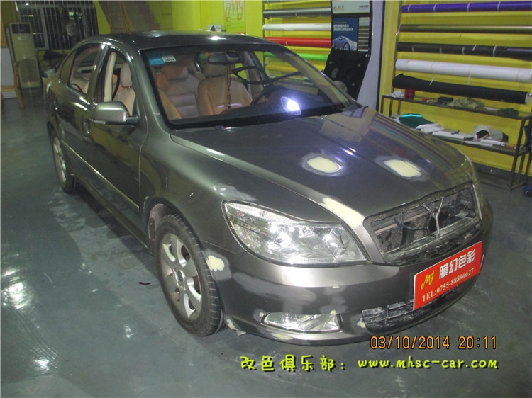 大眾斯柯達(dá)改色貼膜 大眾改顏色 深圳汽車改顏色