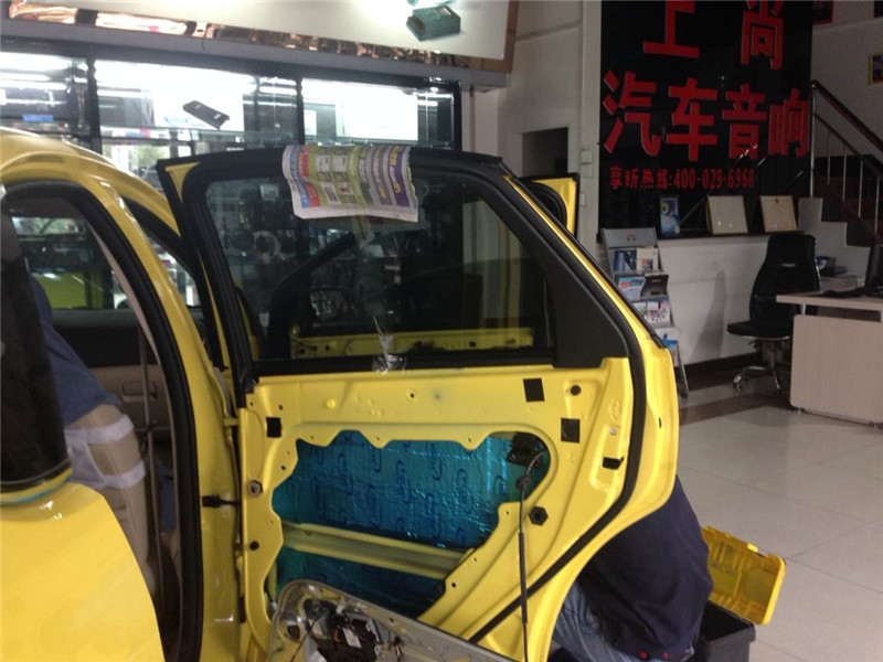 專業(yè)汽車音響改裝陜西西安上尚福特?？怂垢难b意大利赫茲音響