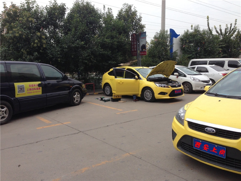 專業(yè)汽車音響改裝陜西西安上尚福特?？怂垢难b意大利赫茲音響