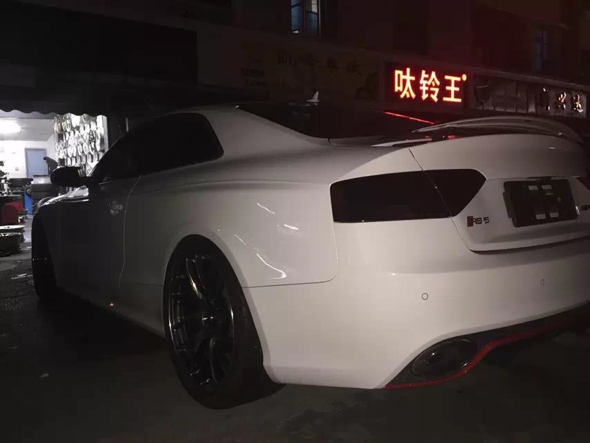 RS5，裝20寸、RAYS