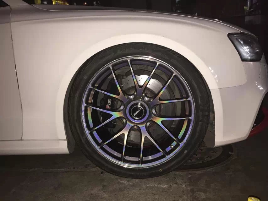 RS5，裝20寸、RAYS