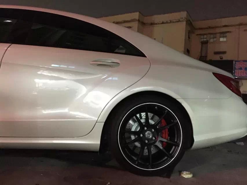 奔馳CLS、裝19寸，HRE