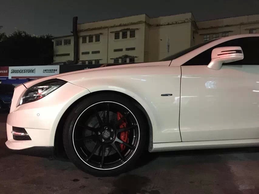 奔馳CLS、裝19寸，HRE