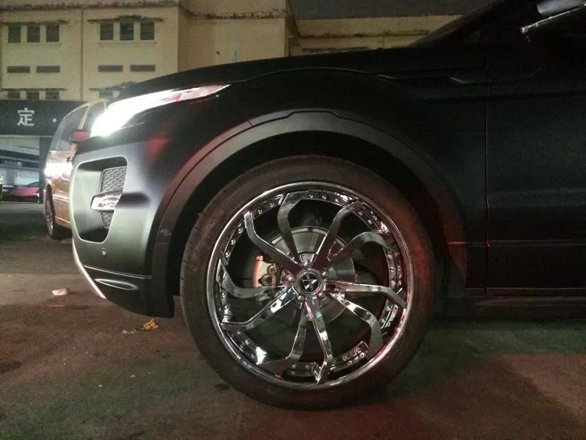 VELLANO 22寸 、裝路虎 極光。朋友們，盡情點(diǎn)贊吧