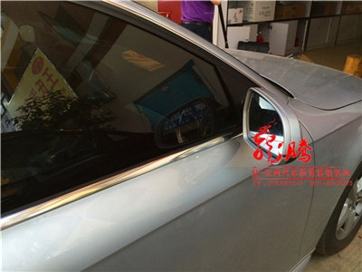 云南昆明奧迪A4L倒車電動折疊鏡改裝/奧迪DVD導(dǎo)航改裝