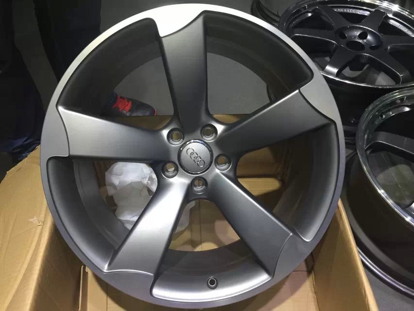 奧迪,新款 RS5、20寸 新車拆下,現(xiàn)貨