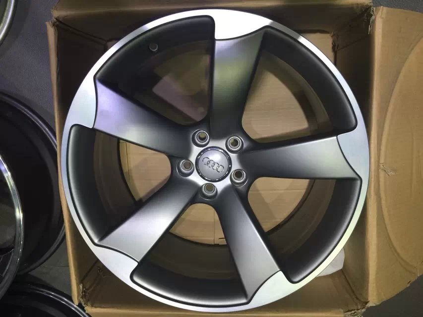奧迪,新款 RS5、20寸 新車拆下,現(xiàn)貨