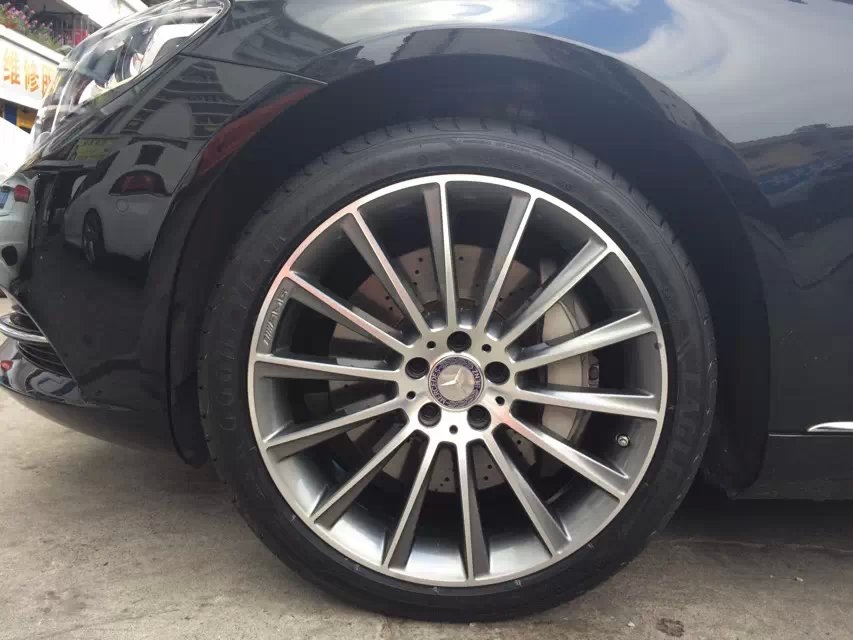 奔馳，裝S63、AMG，20寸