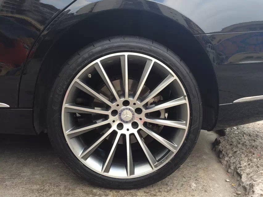 奔馳，裝S63、AMG，20寸