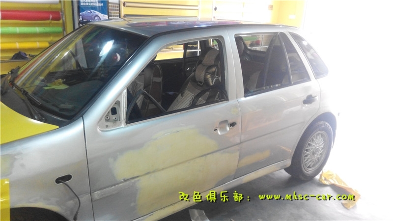 汽車改色多少錢 哪里好 就選深圳膜幻色彩專業(yè)汽車改色貼膜