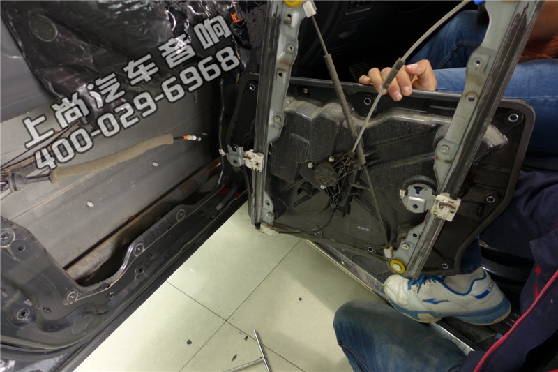 陜西西安上尚汽車音響改裝-雷諾科雷傲升級(jí)意大利赫茲音響