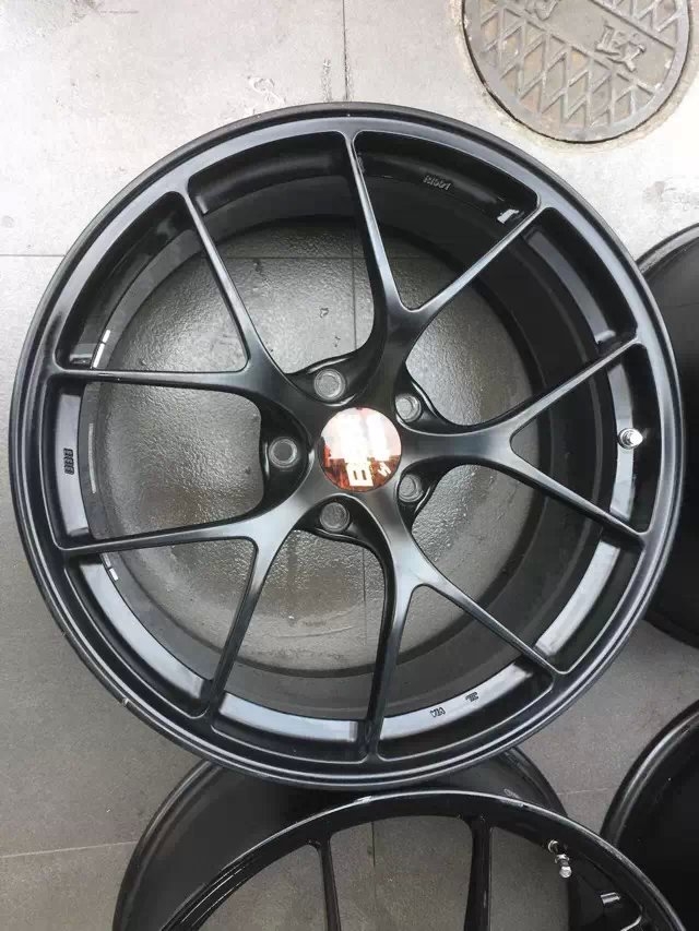 BBS RID： 全世界最輕的鍛造輪轂，極品奢華