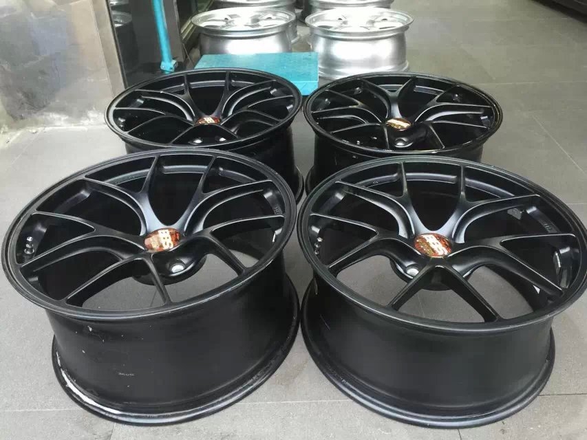 BBS RID： 全世界最輕的鍛造輪轂，極品奢華