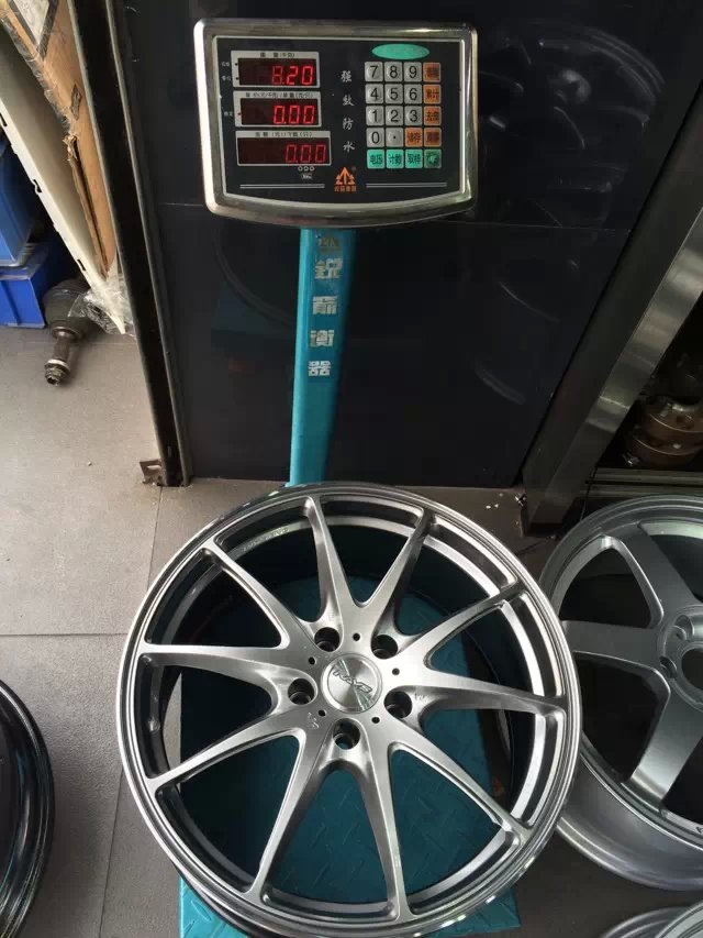 全新，RAYS G25 到貨啦。