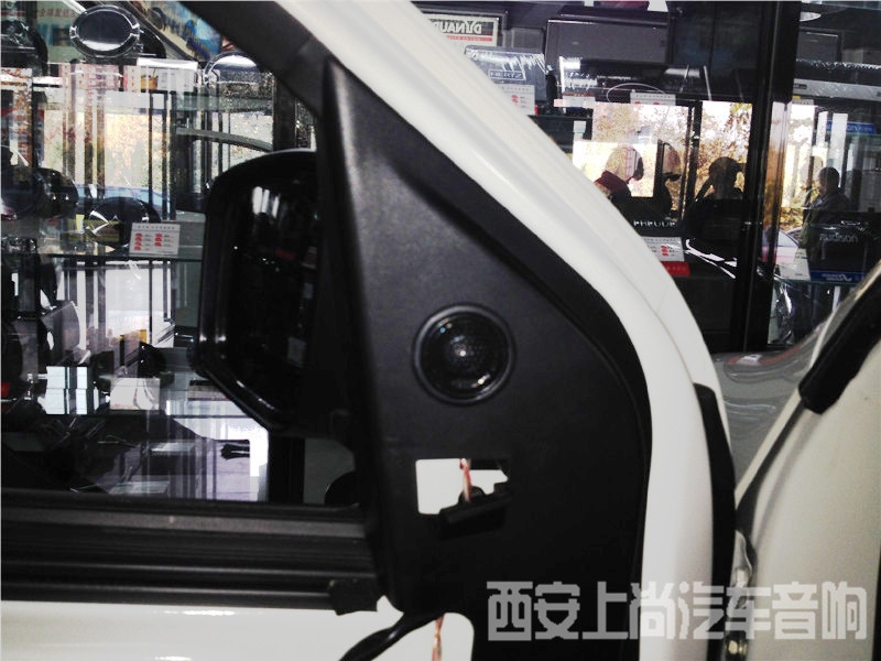 陜西西安上尚汽車音響-尼桑逍客升級(jí)意大利赫茲音響