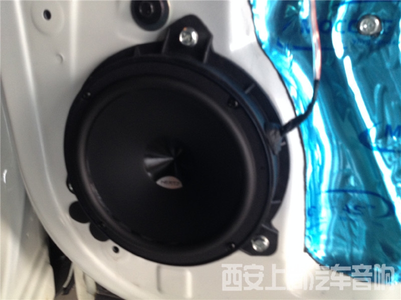 陜西西安上尚汽車音響-尼桑逍客升級(jí)意大利赫茲音響