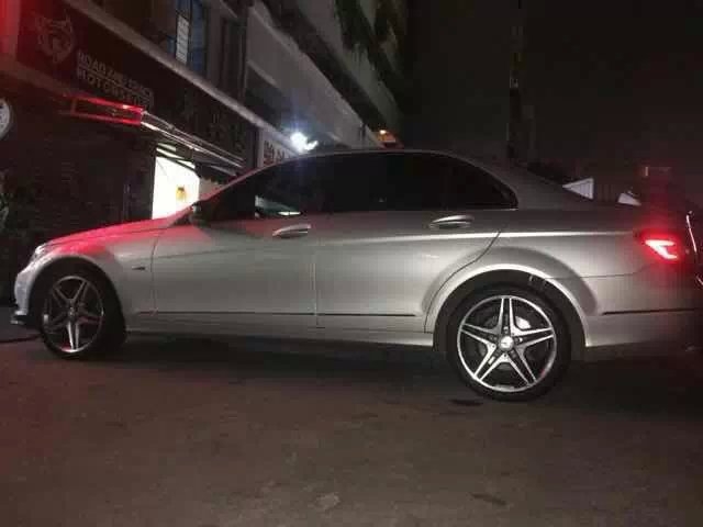 奔馳，裝18寸，AMG