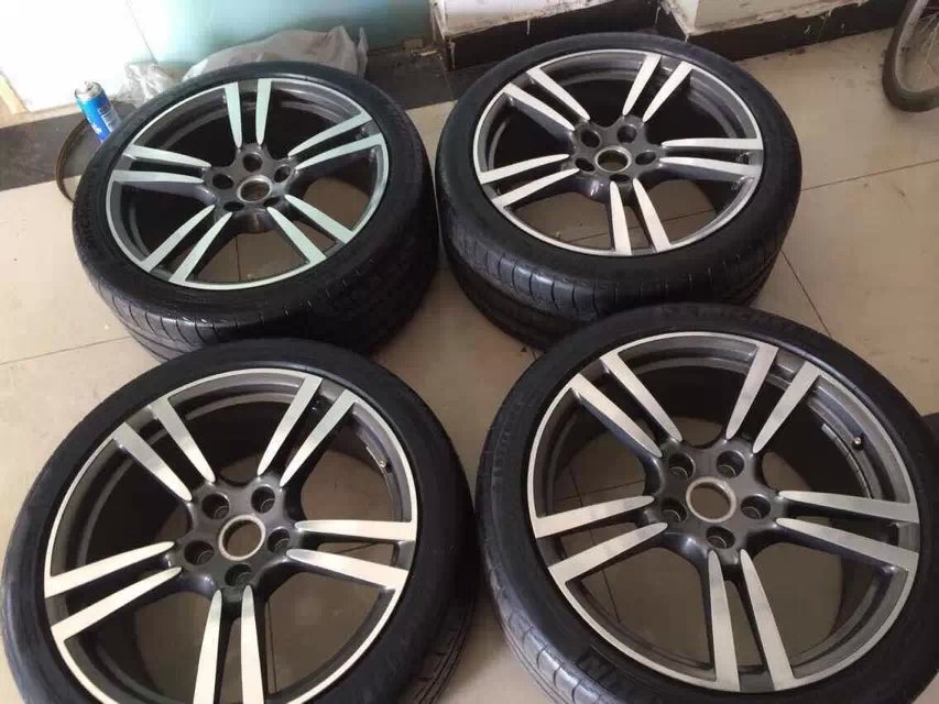卡宴、21寸，原廠拆車新到貨一套，要的趕緊。