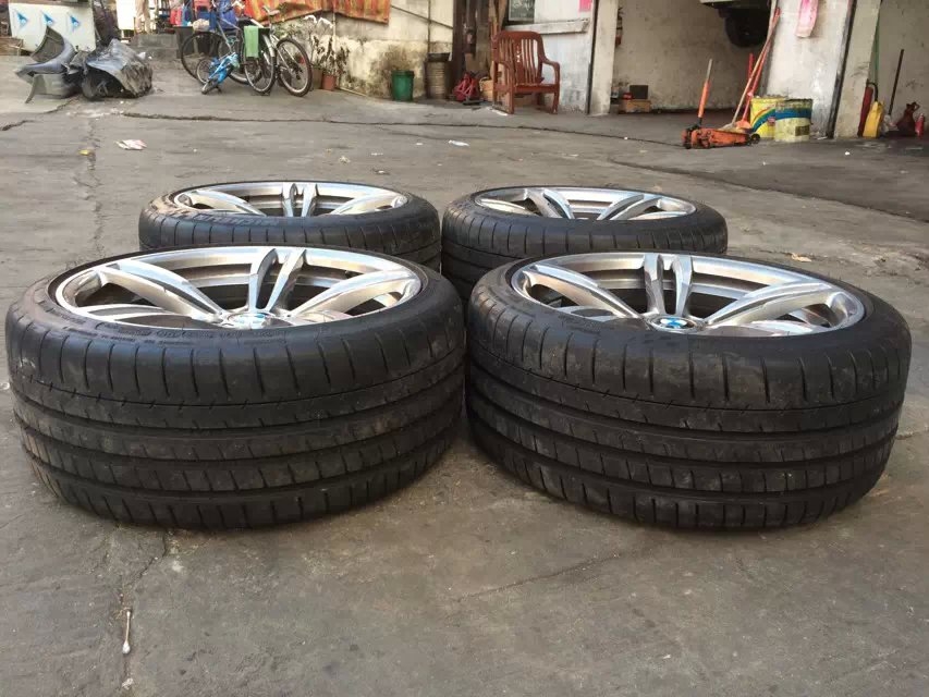 又到一套寶馬M4、原裝鍛造，19寸