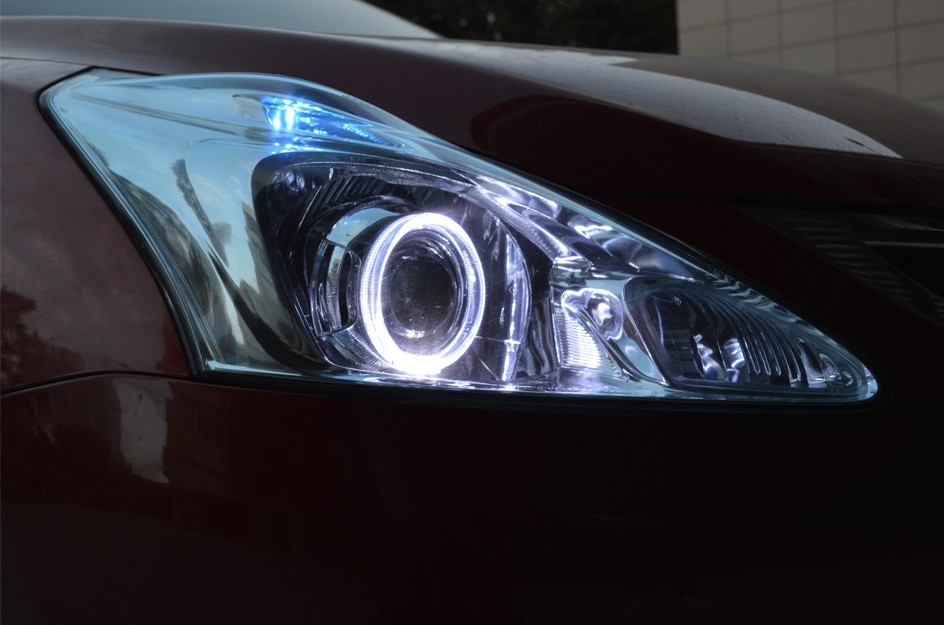 福建福州改燈，車燈升級透視鏡天使眼改裝，日產(chǎn)騏達(dá)大燈升級