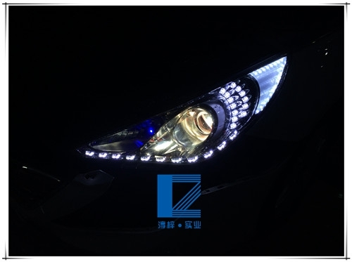 索纳塔八代大灯改装Q5双光透镜 欧司朗氙气灯 法雷奥安定器 专用泪眼 LED三角灯