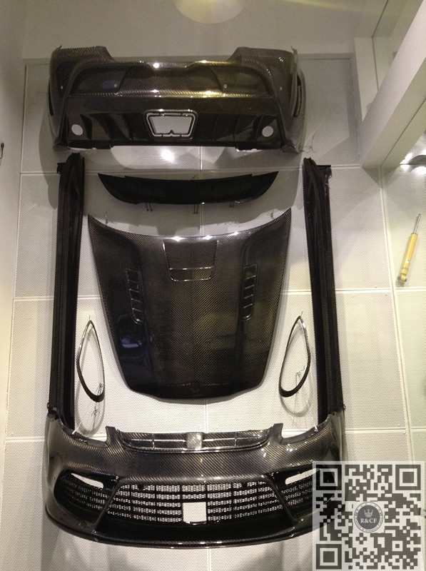 Panamera Mansory 款高品質(zhì)全碳纖維套件